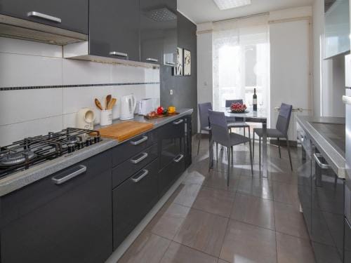 Apartment Point - Two Bedroom Apartment with Balcony Hotel in Pula