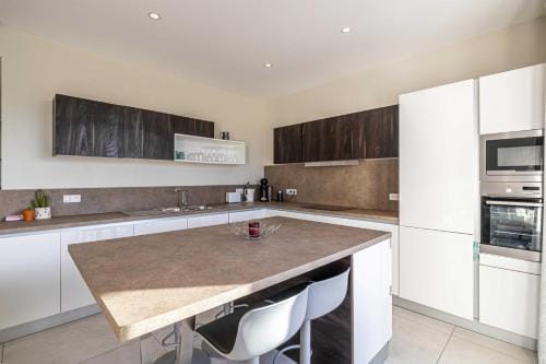 Splendid apartment, Sea view, Parking - Croisette Hotel in Cannes