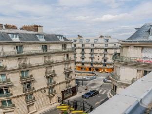 Cosy studio 2P - Champs-ElyseesArc de Triomphe Hotel in Paris