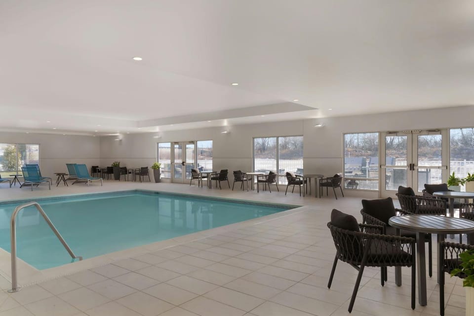 TownePlace Suites by Marriott Crown Point Hotel in Indiana