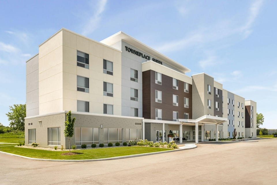 TownePlace Suites by Marriott Crown Point Hotel in Indiana