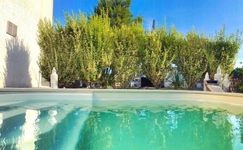 Villa Maolo Hotel in Roquebrune-sur-Argens