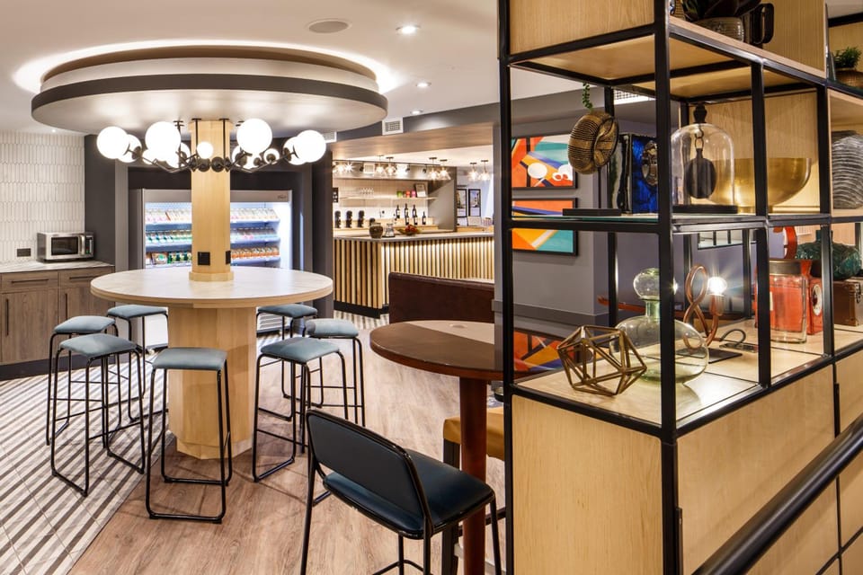 Bar/lounge