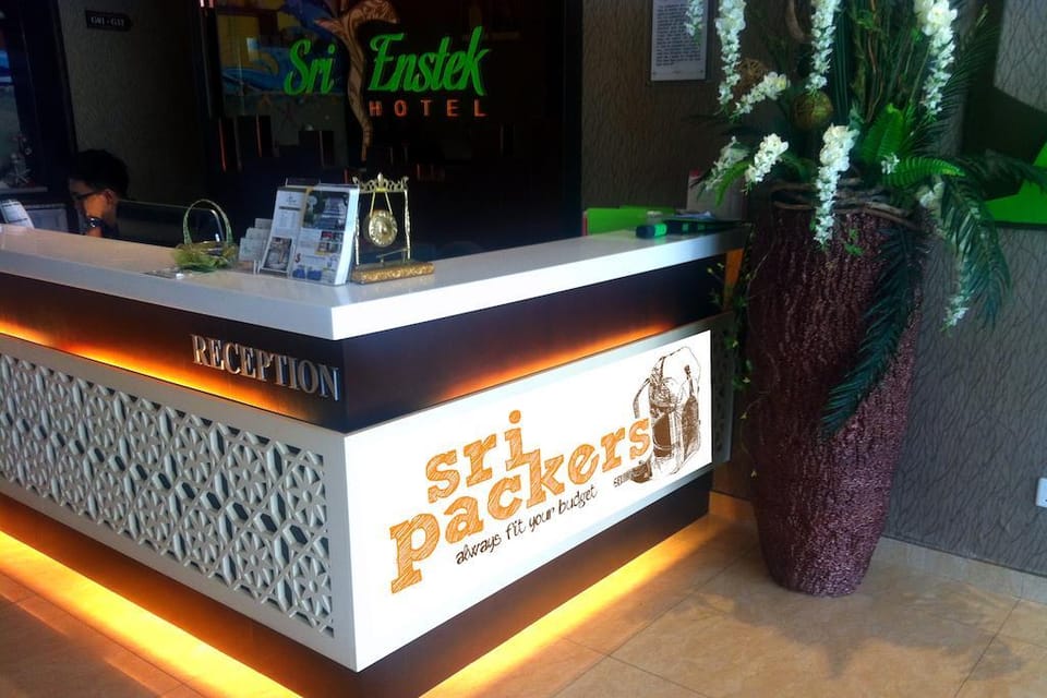 Sri Packers Hotel - KLIA Hostel in Negeri Sembilan, Malaysia