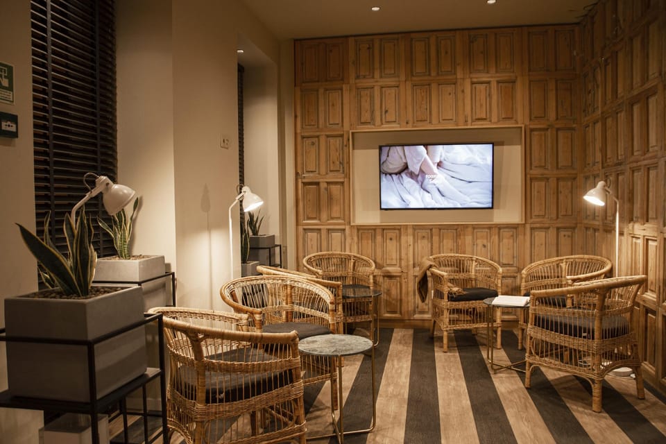 Bar/lounge