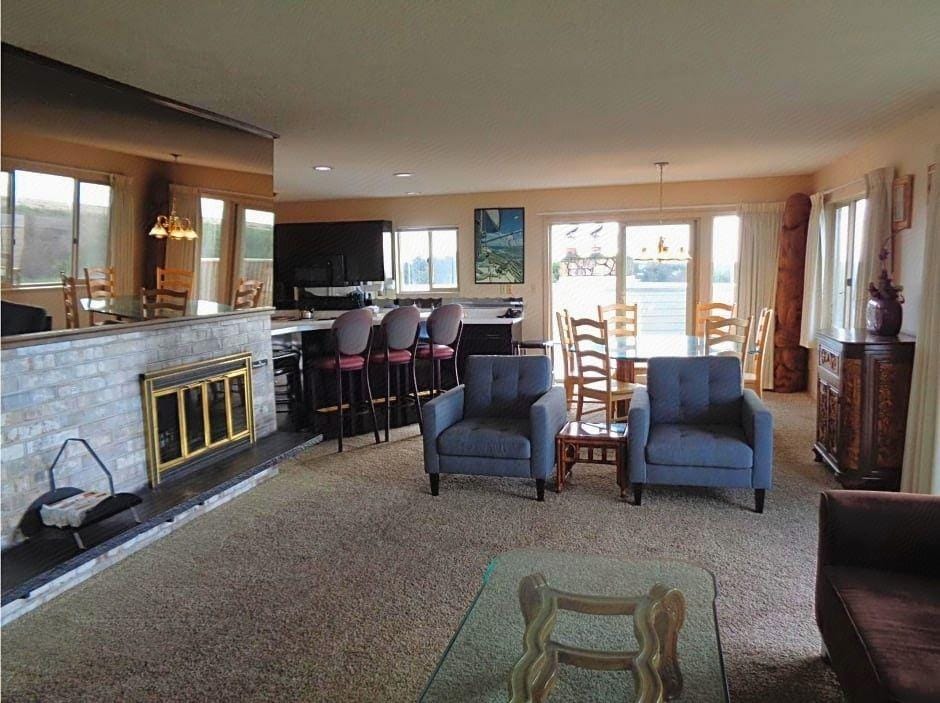 The Polynesian Resort Hotel in Ocean Shores