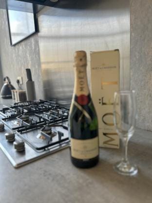 Grimsby Central Luxury 2 Bedrooms, Sleeps 3 Hotel in Grimsby