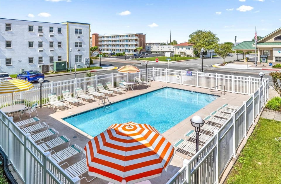 Eden Roc Ocean Front Hotel in Ocean City