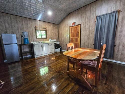 Hibiscus Cabin with AC at Freshwater Creek Cabanas Hotel in Stann Creek District