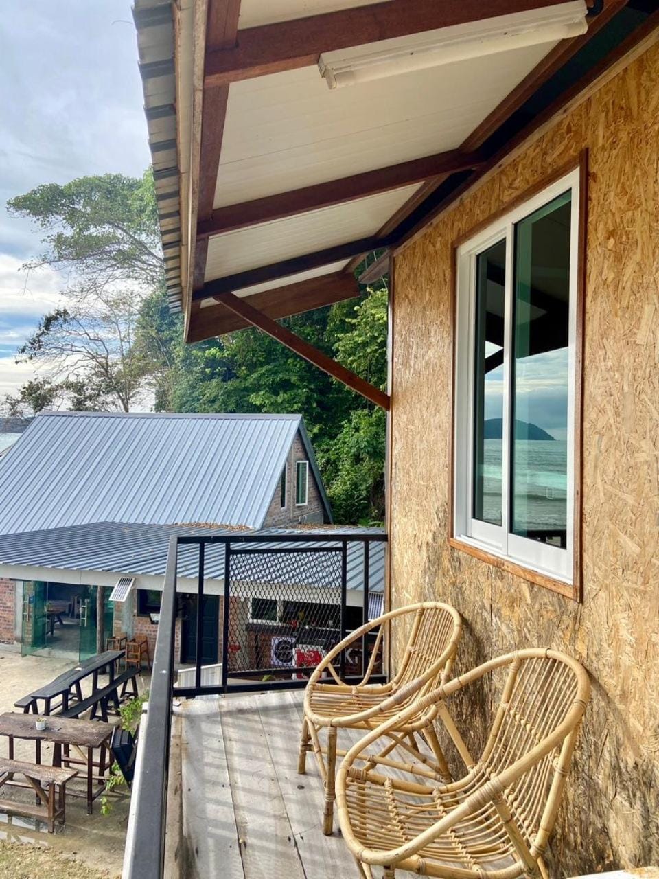 Seaside Cenang Hostel in Kedah