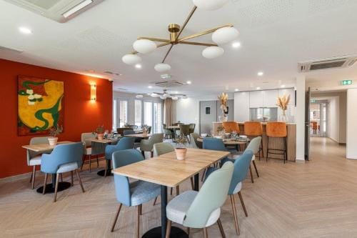 Residence Senior Marina Bay Resort in Villeneuve-Loubet