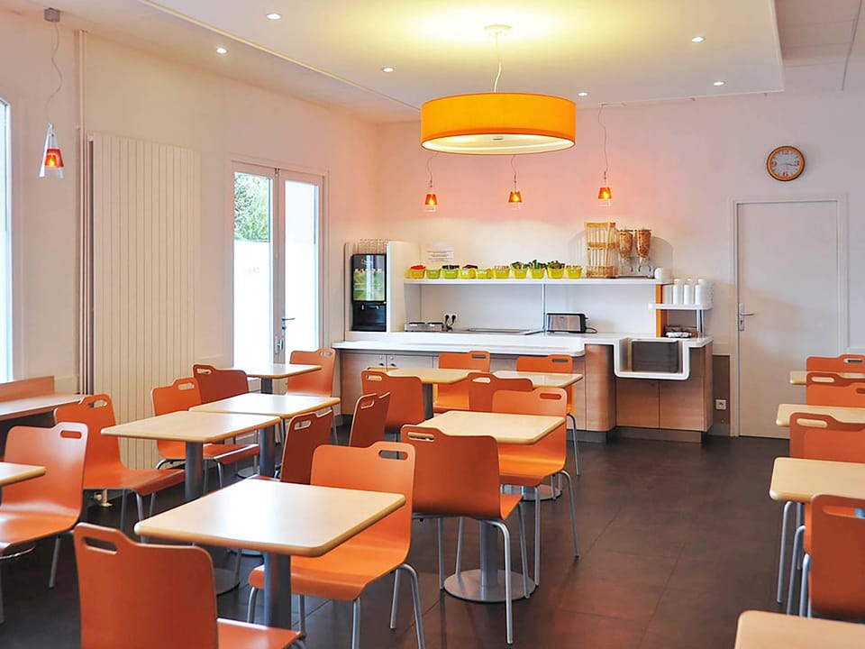 Coffee shop