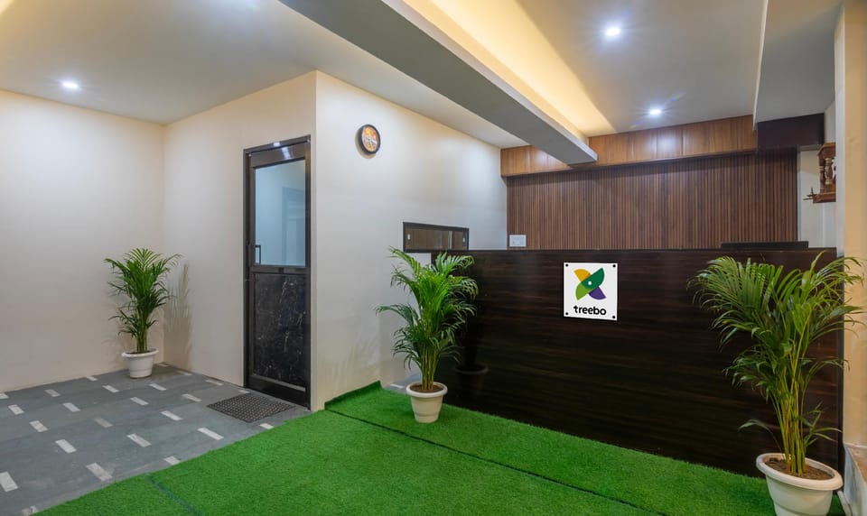 Treebo Golden Kashi Hotel in Varanasi