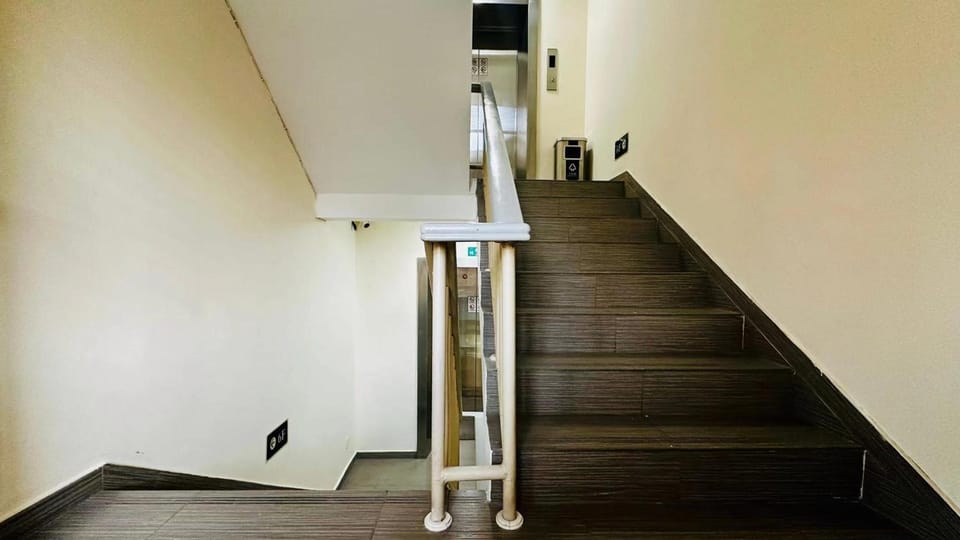 Shanghai Zhongan Hotel Xizang North Road Subway Station Branch Hotel in Shanghai