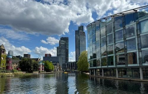 Lux 1-Bedroom Flat Close to Angel Stn & Shoreditch Hotel in London Borough of Islington
