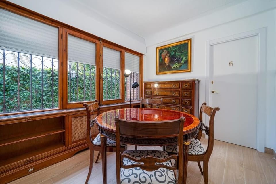 P CasaCafe Madrid Calle Carlos Dubois 3 Apartment hotel in Madrid