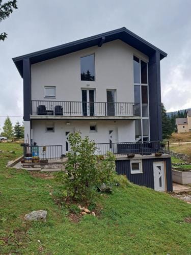 Villa JELENA - Guest House Nela Hotel in Montenegro