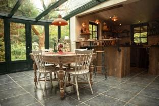 La Petite Forêt | Antique Countryside Greenhouse Hotel in Flanders