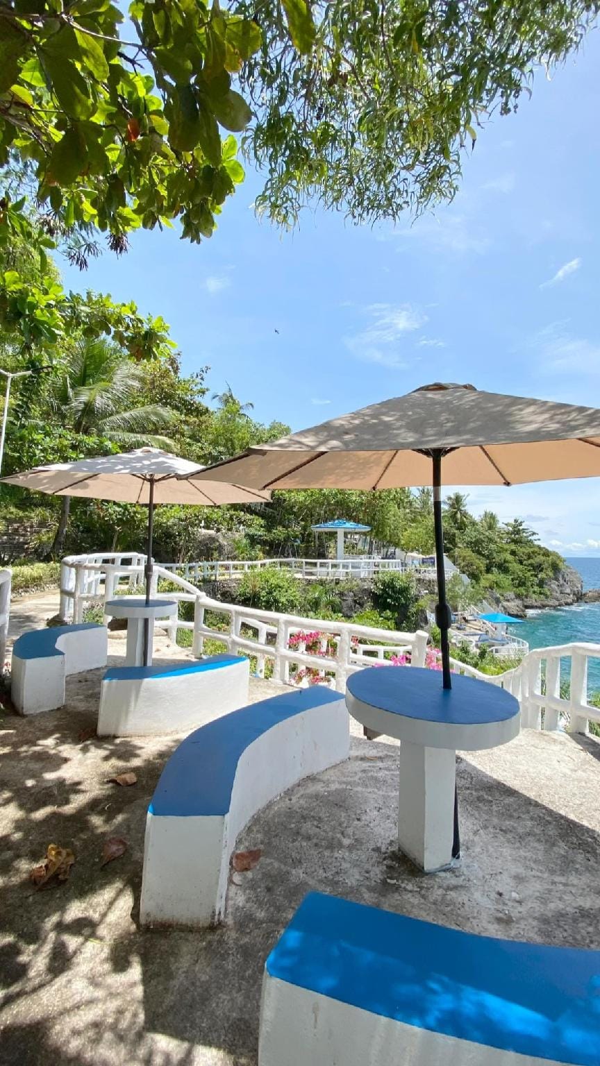 SERENITY BAYSIDE RESORT Resort in Central Visayas