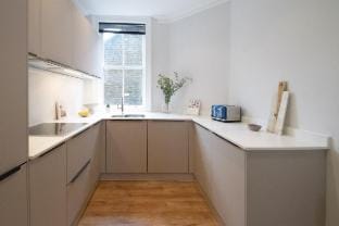 Charming 2Bed Home in the City Center Hotel in City of Westminster