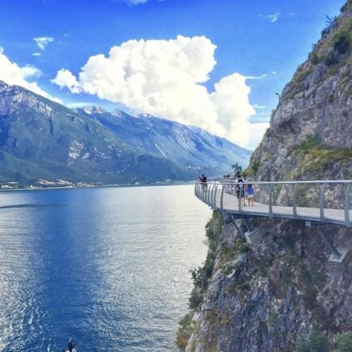 Valpolicella Lodge parking gratuito fino a 4 pax Lodge in Lake Garda