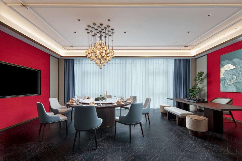 Grand Mercure Hangzhou Qingshan Lake Hotel in Hangzhou