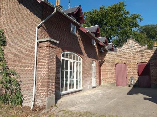 Coliving-Colocation du Chatelet Hotel in Wallonia, Belgium