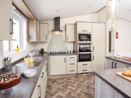 Limetree Lodge 2 at Riverside Leisure Park Lodge in England