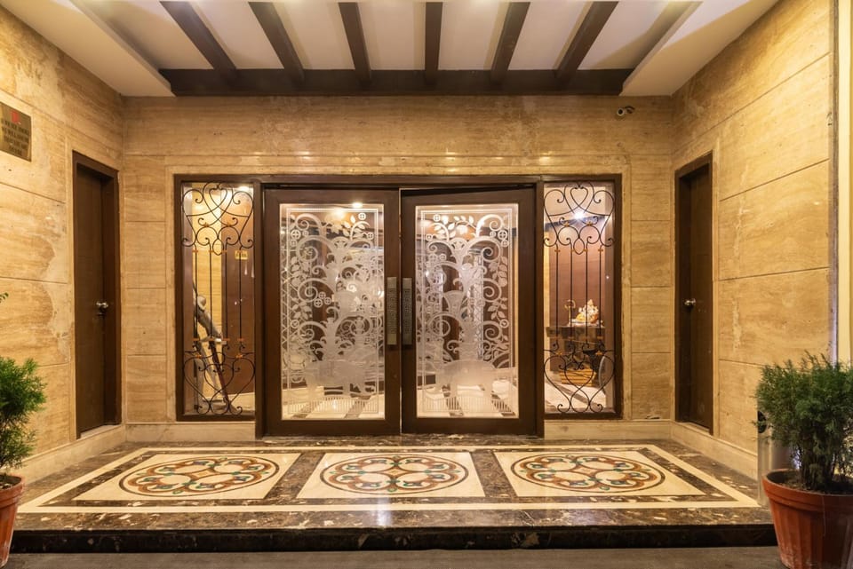 Lawrence Solitaire Resort - Mall Road - Mussoorie Resort in Uttarakhand