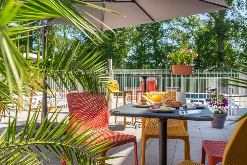 Comfort Aparthotel Nantes La Beaujoire Hotel in Carquefou