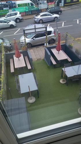 The Tasty Moon Rent Room Hotel in Beckenham
