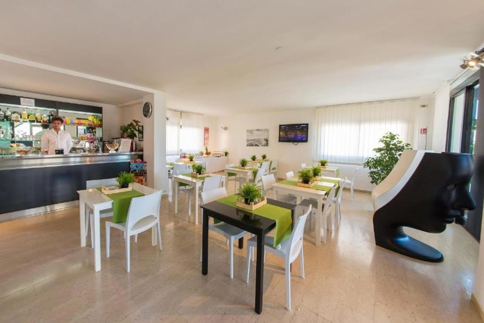 Riviera Hotel in Bari