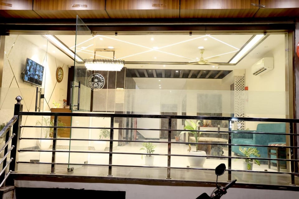Hotel MM Palace Vairo Cafe Rooftop View Taj Mahal Hotel in Agra