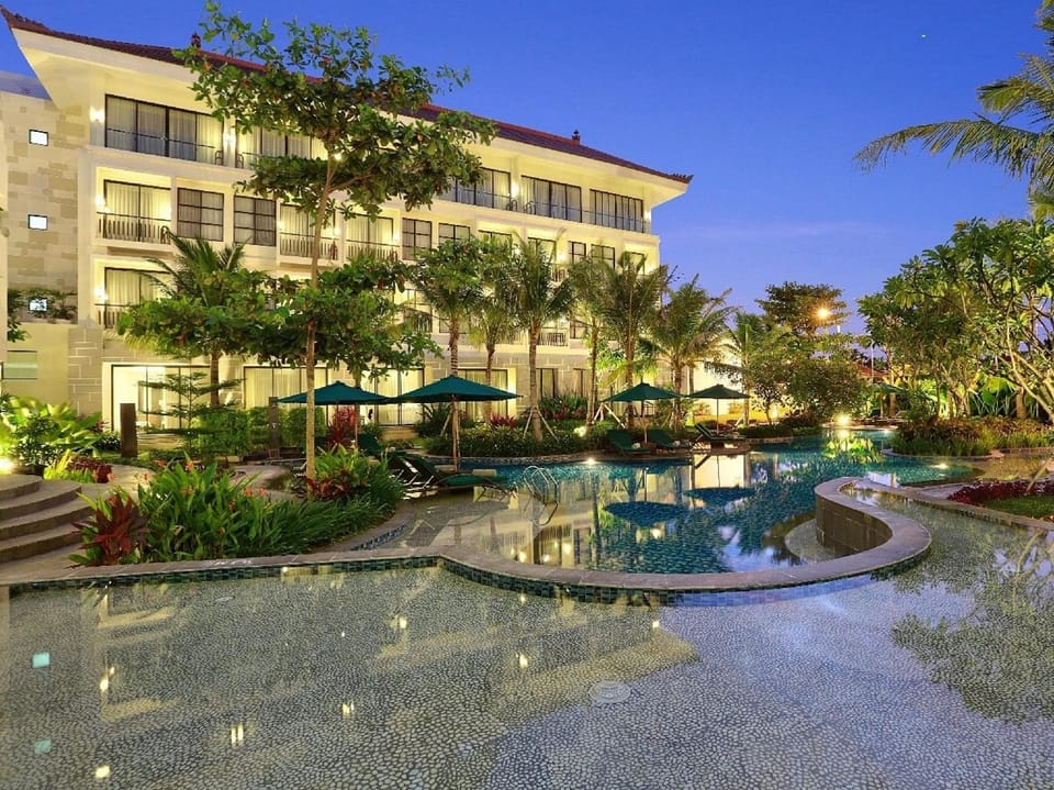 Swimming pool