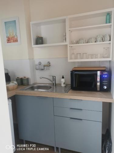 Nimes les pins studio parking prive exterieur Hotel in Nimes