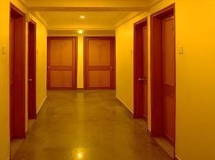 Hotel Rainbow Hotel in Vadodara