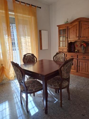 Gold Sunshine srls Guest House o Affittacamere Hotel in Ostia