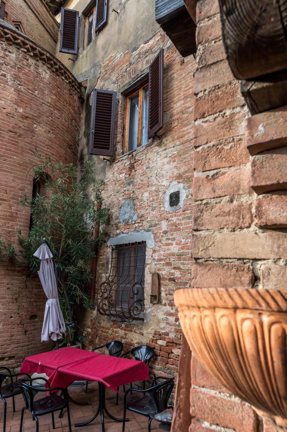 Borgo Antico Residence Hotel in Tuscany