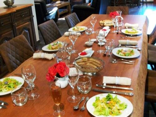Suite spacieuse avec bien-etre, parking, wifi, a Saint-Privat-d'Allier - FR-1-582-491 Hotel in Auvergne-Rhône-Alpes