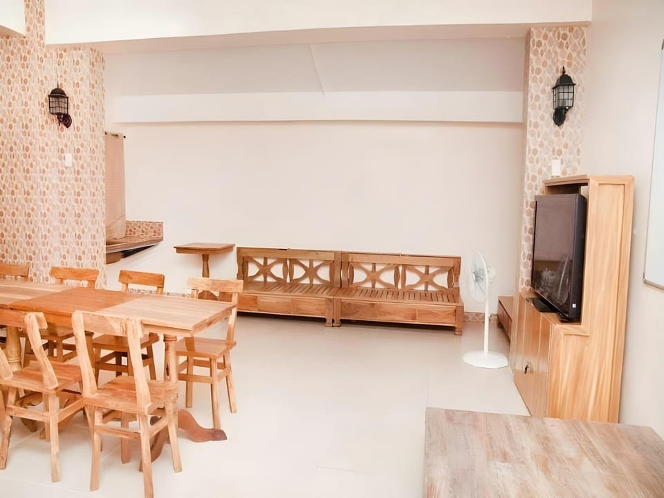 ROOMS 498 Hostel in Mandaluyong