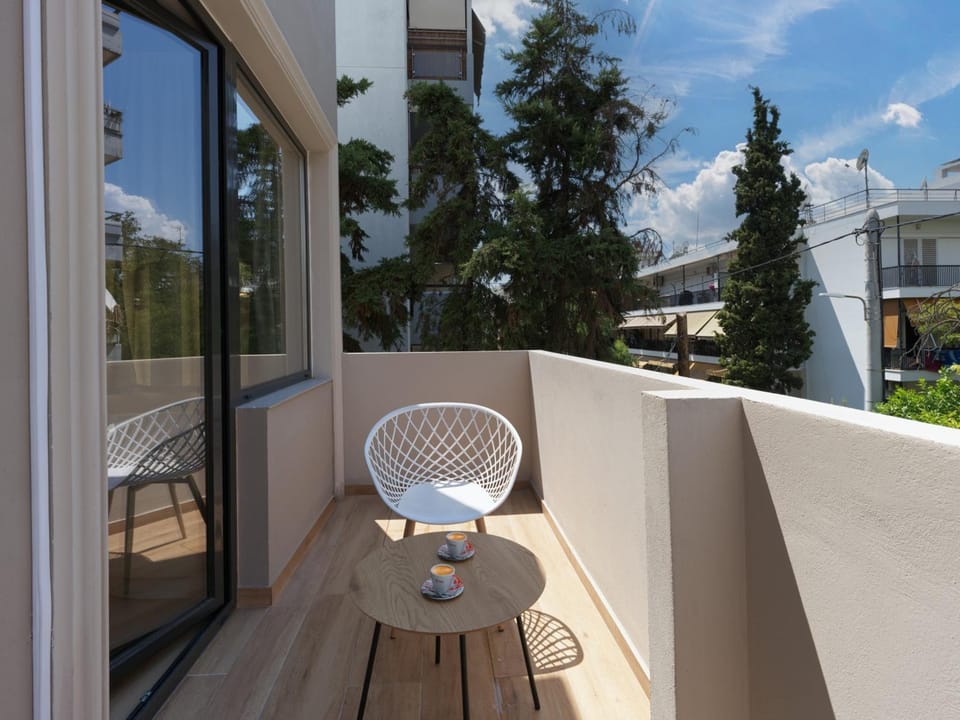 YaPe Coastal Suites at Alimos Beach Hotel in Alimos