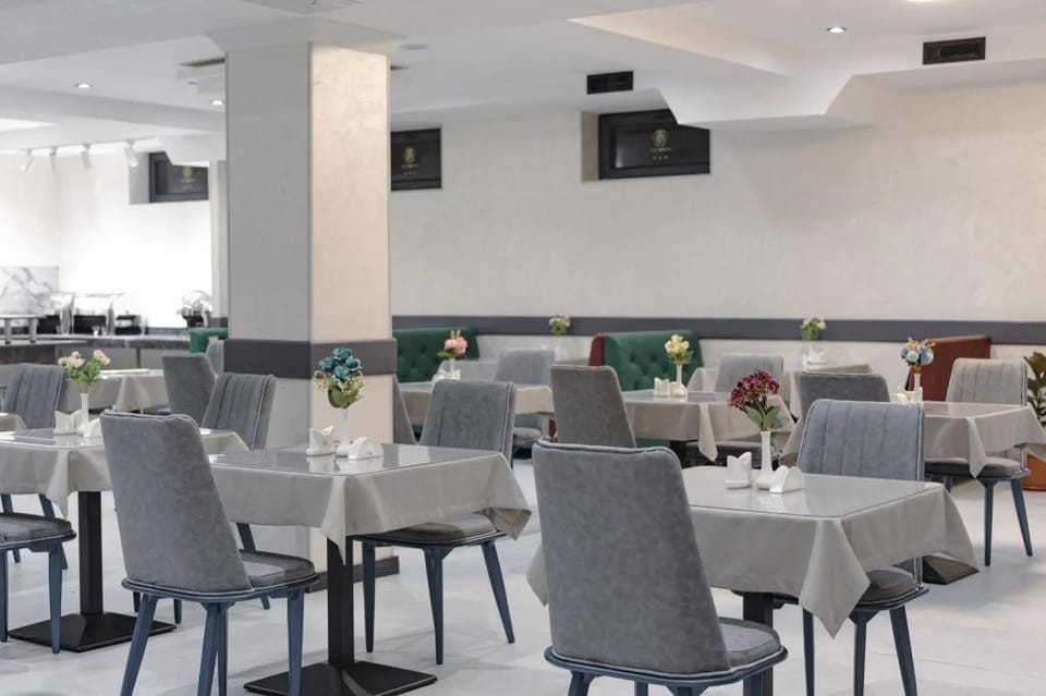 Art Royal Hotel Hotel in Europe