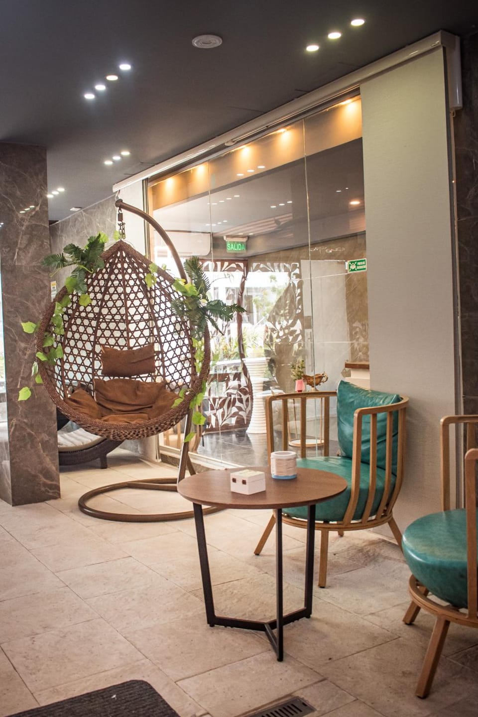 Mantra Hotel Boutique Hotel in Gaira