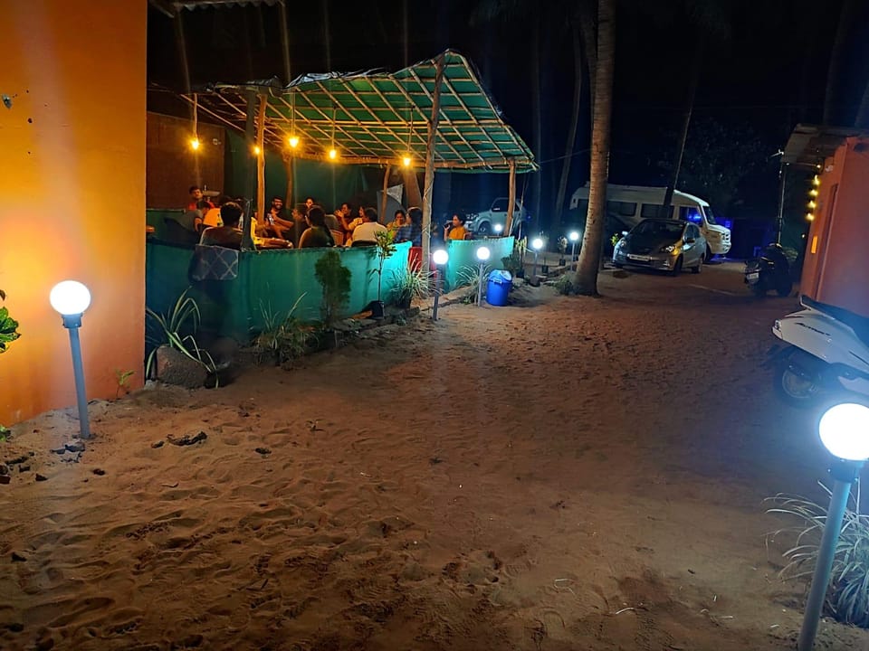Redkar Rooms Gokarna Beach front AC And Non AC Rooms Hotel in Karnataka