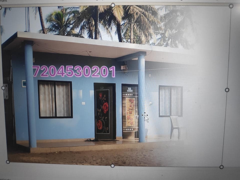 Redkar Rooms Gokarna Beach front AC And Non AC Rooms Hotel in Karnataka