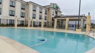 Holiday Inn Express Hotels & Suites Cuero By IHG Hotel in Rio Grande