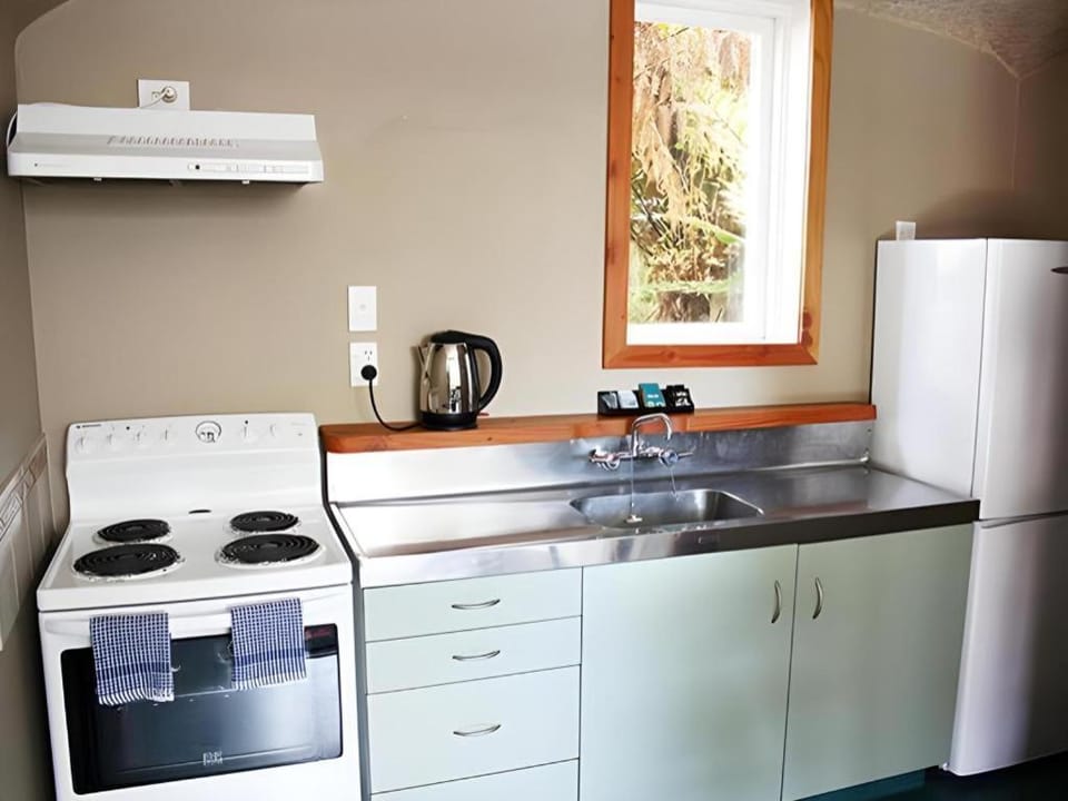 Kiwi's Nest Budget Accommodation & Backpackers Motel in Dunedin