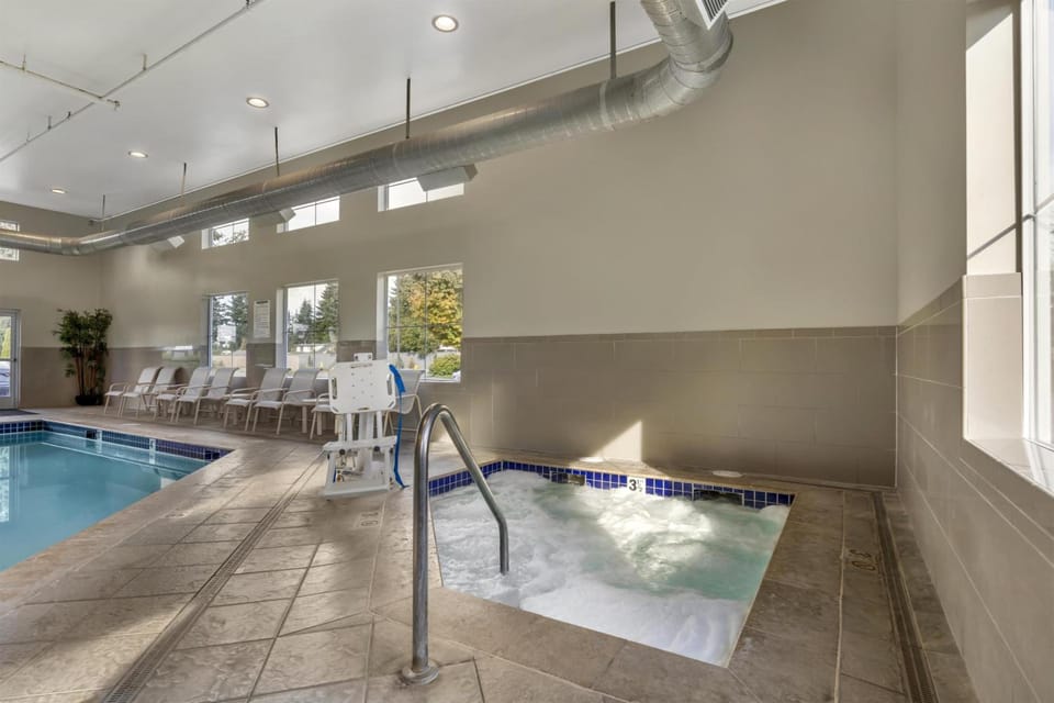 Hot tub