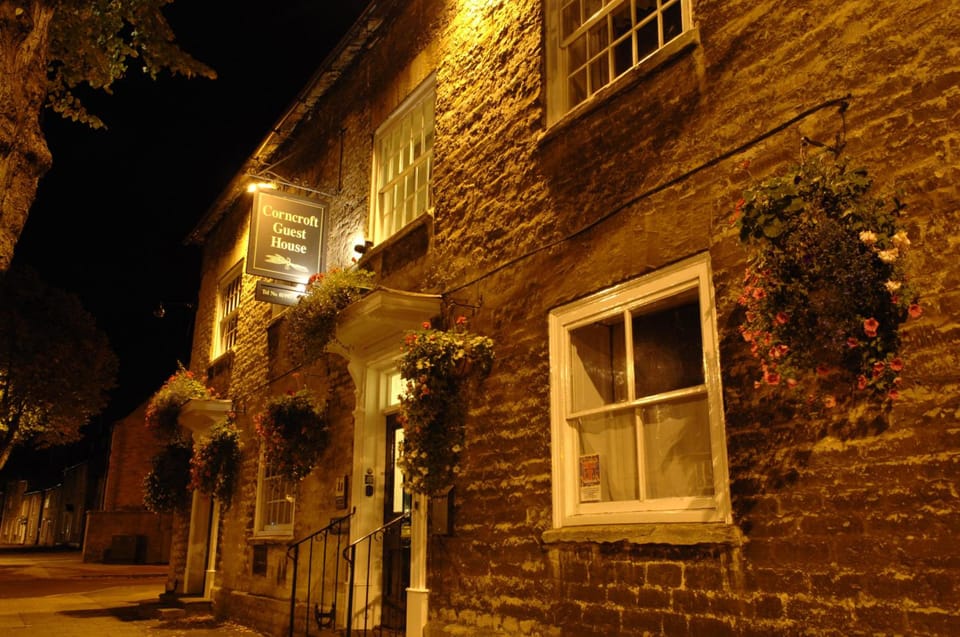 Corncroft Guest House Hotel in West Oxfordshire District