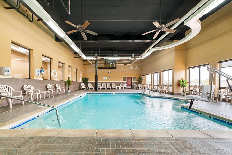 Comfort Suites Batesville Hotel in Mississippi